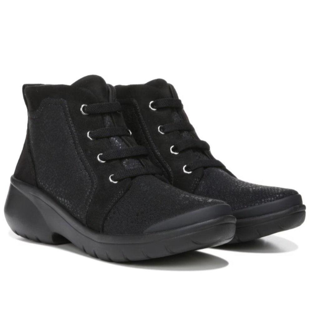Bzees Kick Back Women's Machine Washable Boots - Picture 1 of 13